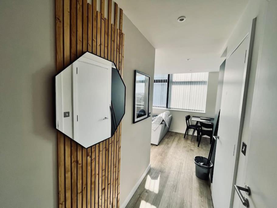 Stunning One Bedroom Apartment In Old Trafford Manchester Exterior photo
